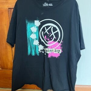 Blink-182 band tee